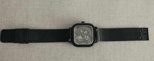 Дизайн часов Xiaomi Youpin с металлическим ремешком